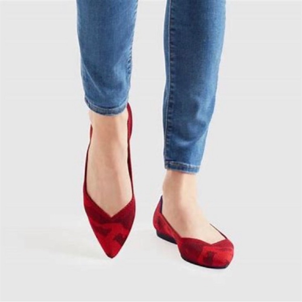 ROTHY'S Camo Point Toe Knit Flats in Red Camo